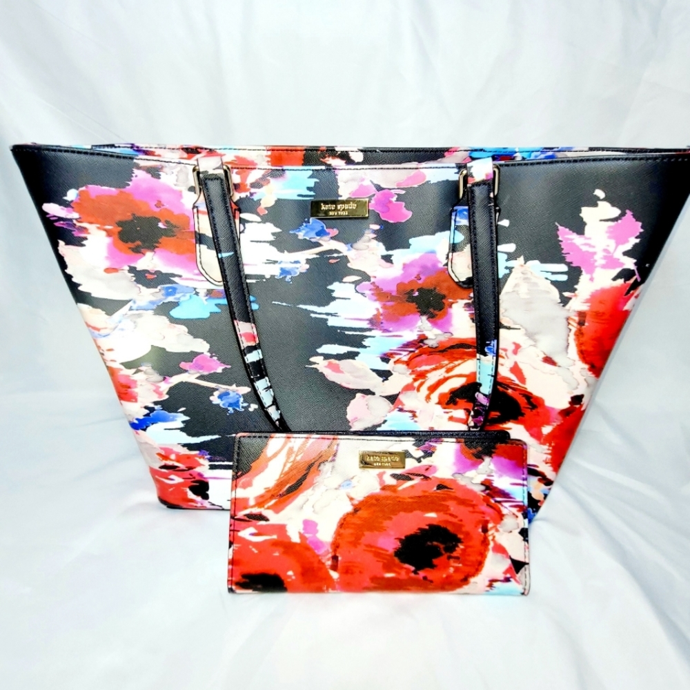 ❗FLASH SALE 3/11❗ LIKE NEW 💙Kate Spade Laurel Way Tote Wallet Set💙